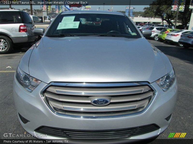 Ingot Silver Metallic / Charcoal Black 2013 Ford Taurus SEL
