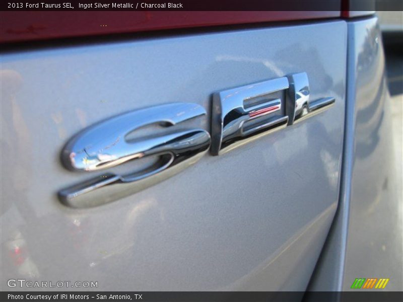 Ingot Silver Metallic / Charcoal Black 2013 Ford Taurus SEL