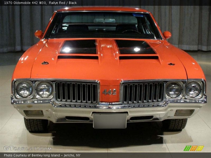 Rallye Red / Black 1970 Oldsmobile 442 W30