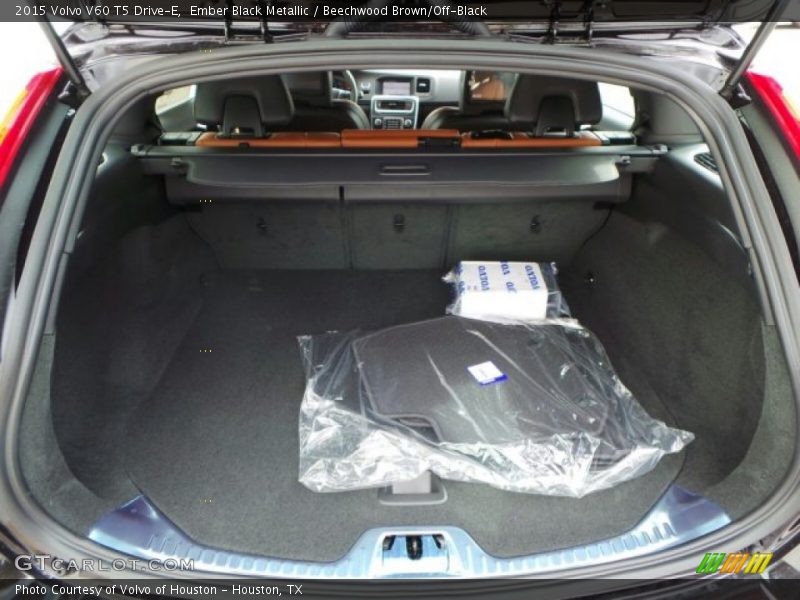  2015 V60 T5 Drive-E Trunk