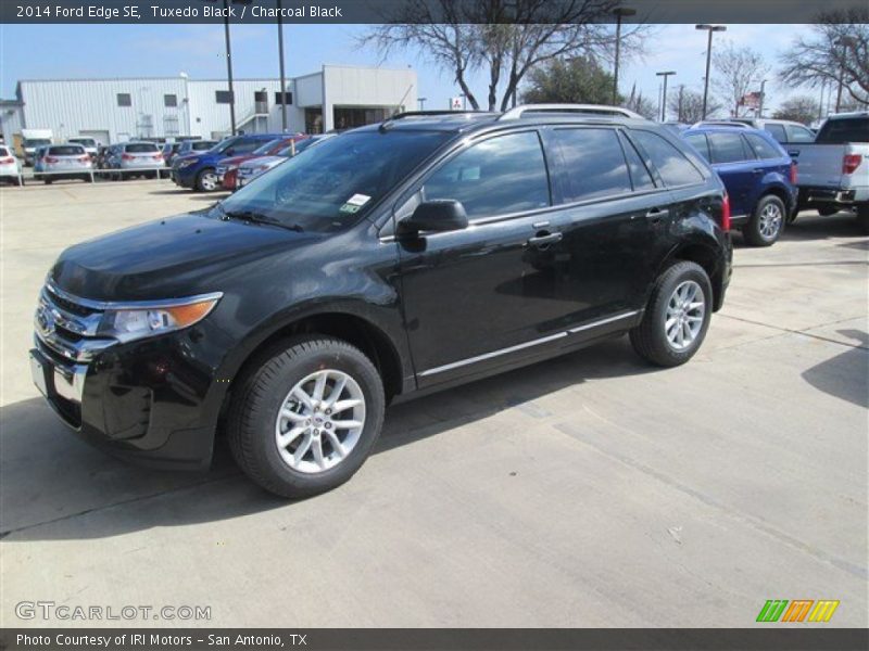Tuxedo Black / Charcoal Black 2014 Ford Edge SE