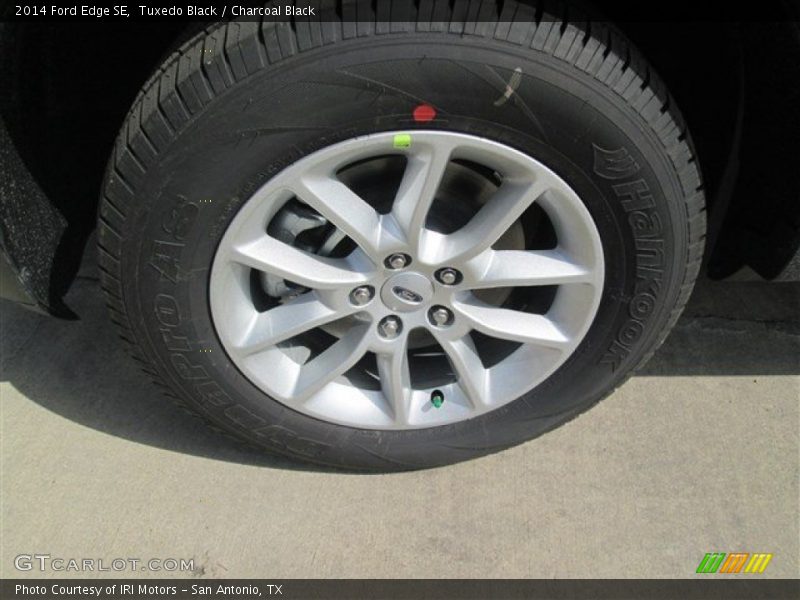 Tuxedo Black / Charcoal Black 2014 Ford Edge SE