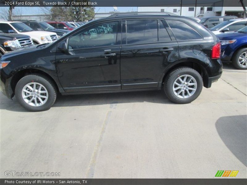 Tuxedo Black / Charcoal Black 2014 Ford Edge SE