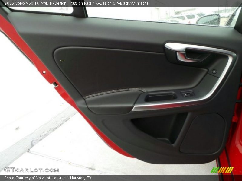 Door Panel of 2015 V60 T6 AWD R-Design
