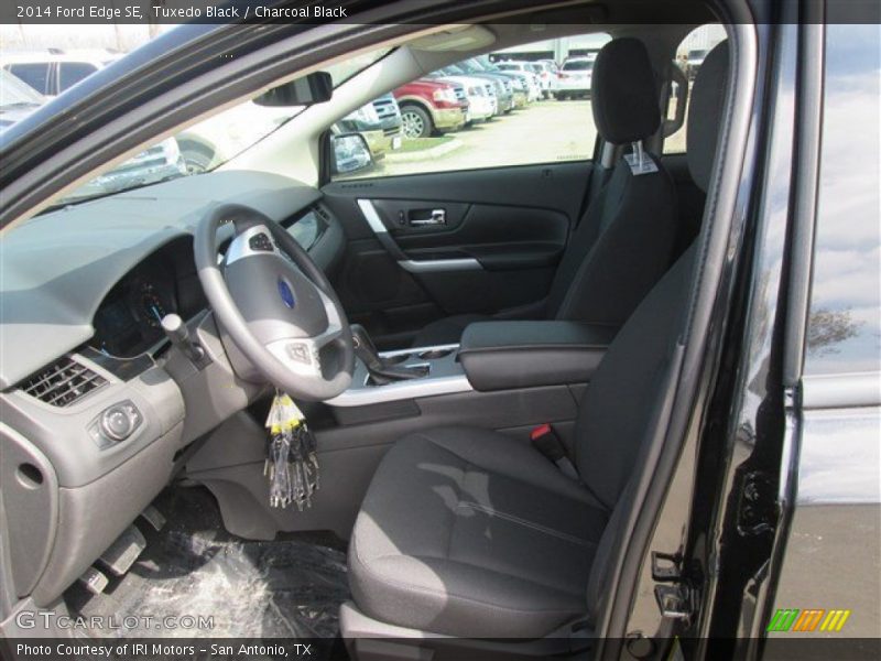 Tuxedo Black / Charcoal Black 2014 Ford Edge SE