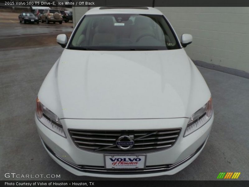 Ice White / Off Black 2015 Volvo S80 T5 Drive-E