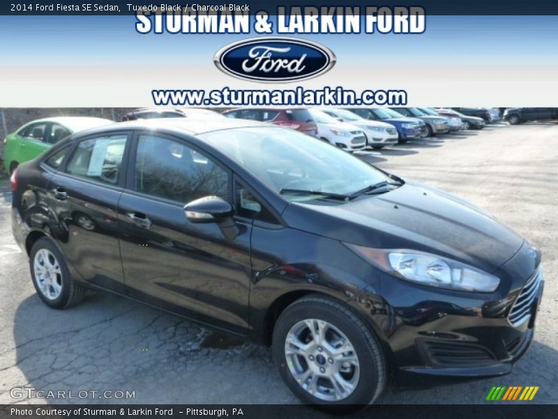 Tuxedo Black / Charcoal Black 2014 Ford Fiesta SE Sedan