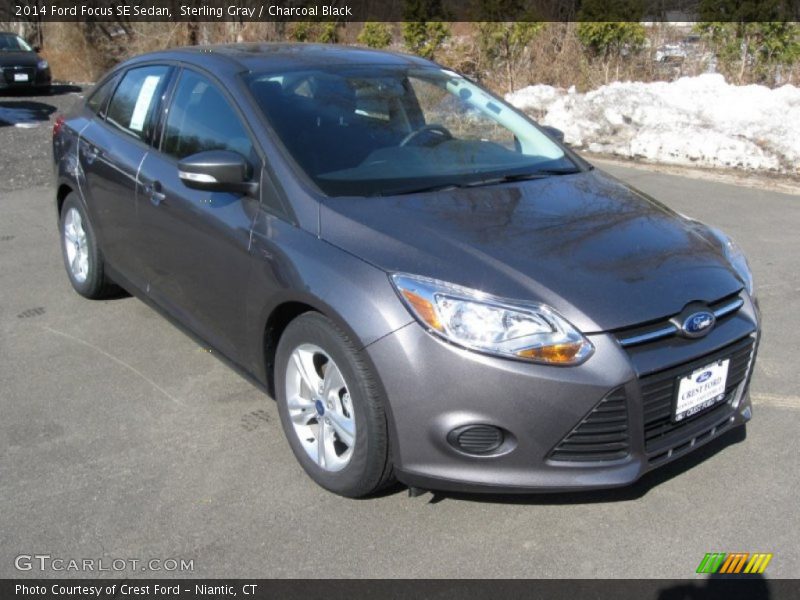 Sterling Gray / Charcoal Black 2014 Ford Focus SE Sedan