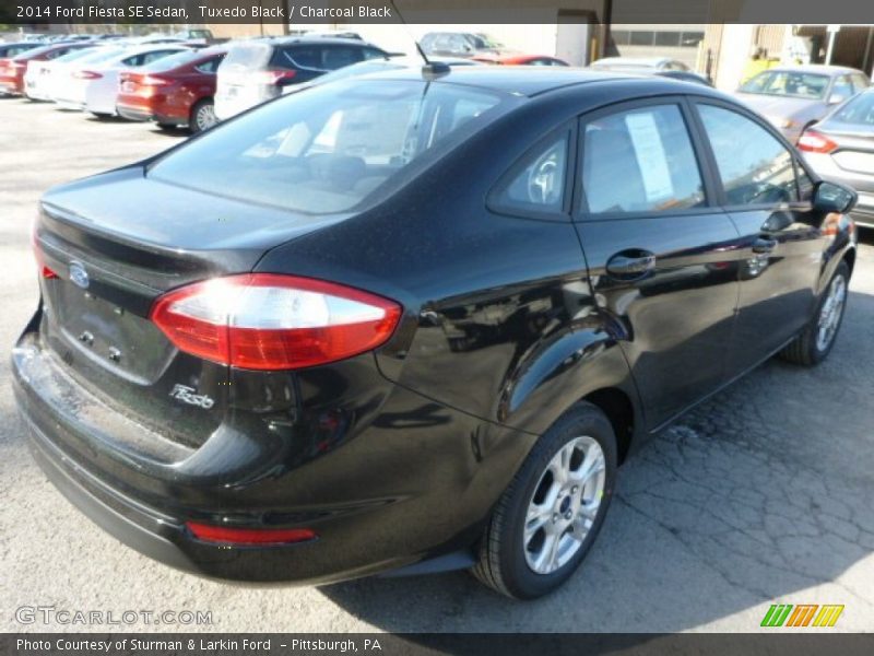 Tuxedo Black / Charcoal Black 2014 Ford Fiesta SE Sedan