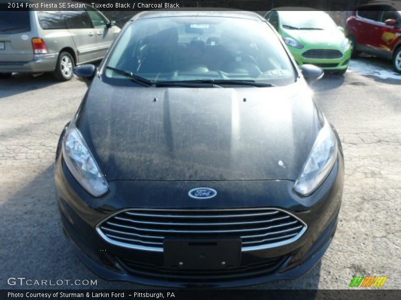 Tuxedo Black / Charcoal Black 2014 Ford Fiesta SE Sedan