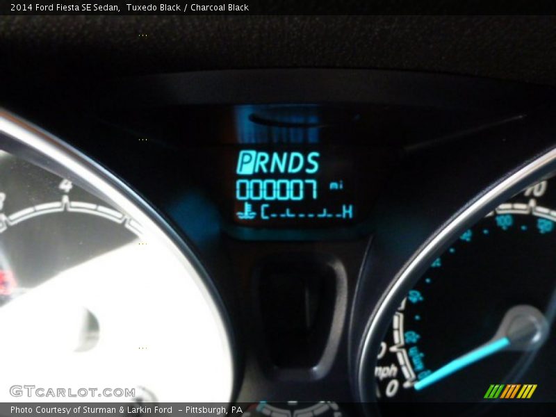 Tuxedo Black / Charcoal Black 2014 Ford Fiesta SE Sedan