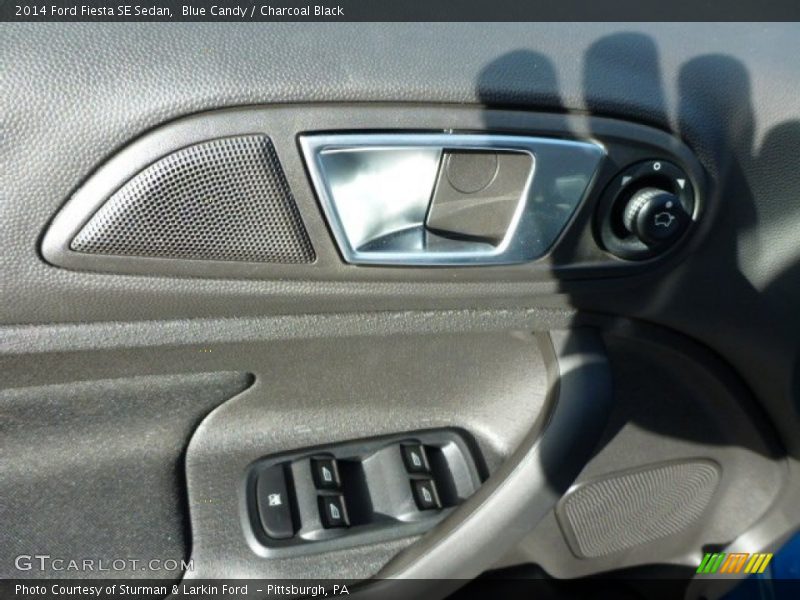 Blue Candy / Charcoal Black 2014 Ford Fiesta SE Sedan
