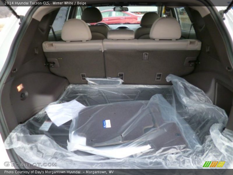 Winter White / Beige 2014 Hyundai Tucson GLS
