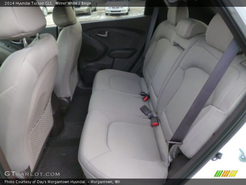 Winter White / Beige 2014 Hyundai Tucson GLS