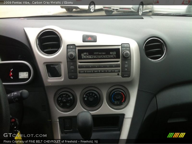 Carbon Gray Metallic / Ebony 2009 Pontiac Vibe