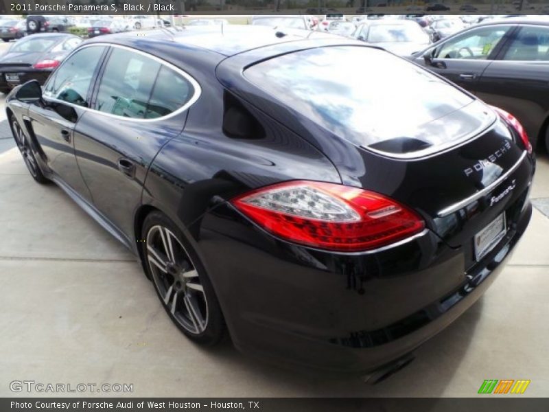 Black / Black 2011 Porsche Panamera S