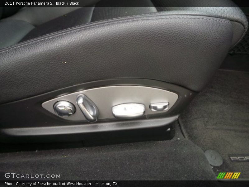 Black / Black 2011 Porsche Panamera S