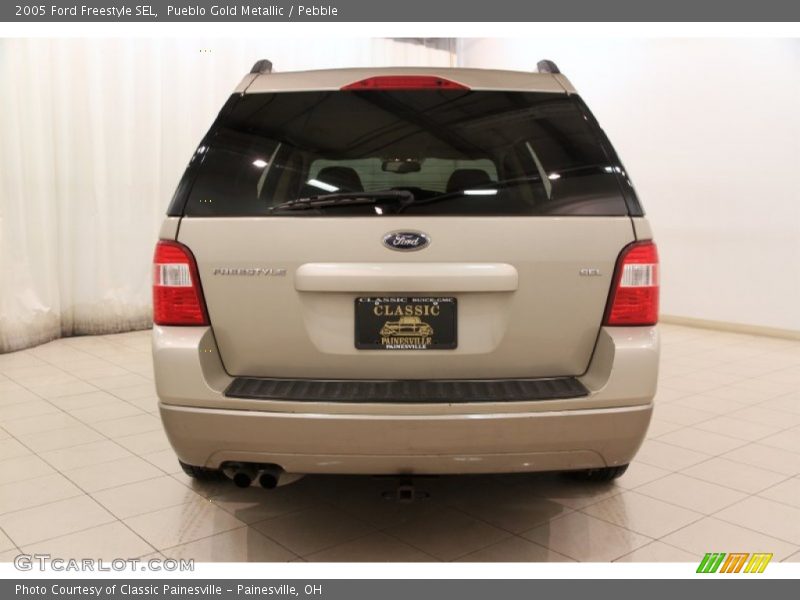 Pueblo Gold Metallic / Pebble 2005 Ford Freestyle SEL