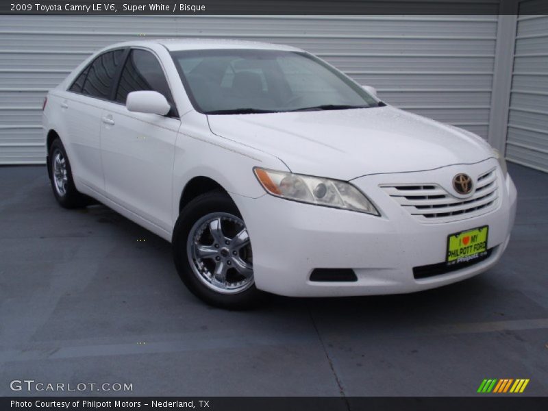 Super White / Bisque 2009 Toyota Camry LE V6