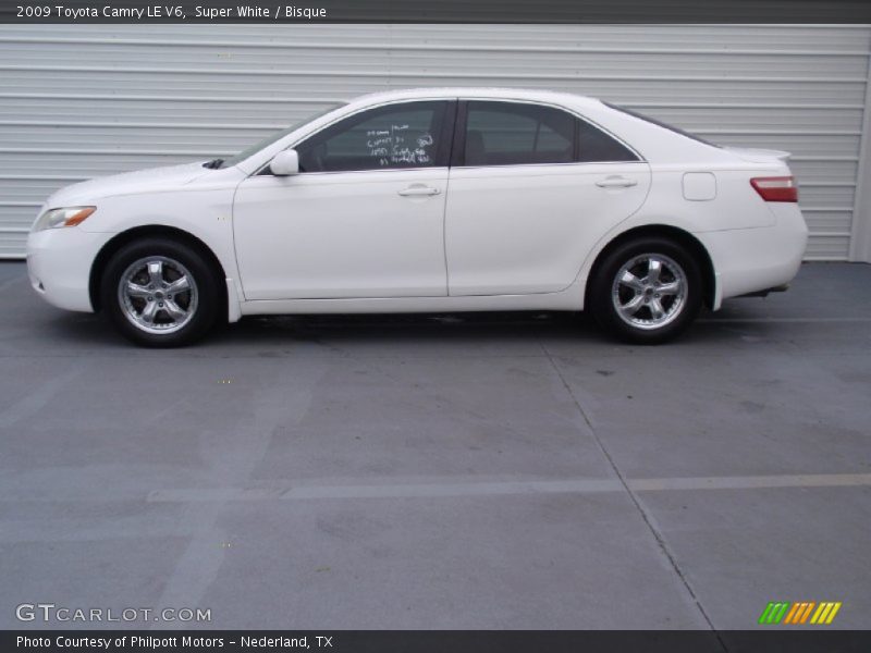 Super White / Bisque 2009 Toyota Camry LE V6