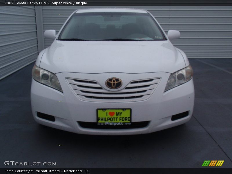 Super White / Bisque 2009 Toyota Camry LE V6