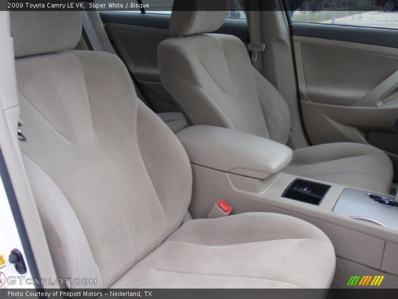 Super White / Bisque 2009 Toyota Camry LE V6