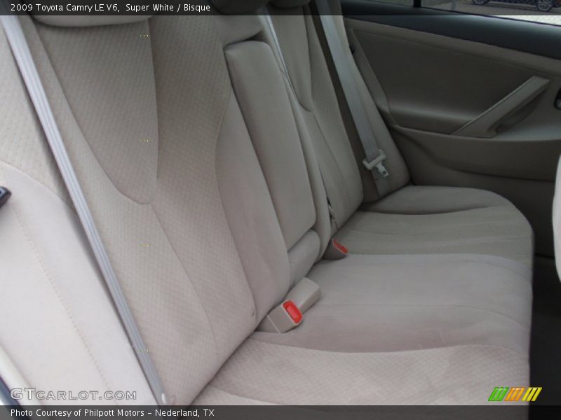 Super White / Bisque 2009 Toyota Camry LE V6