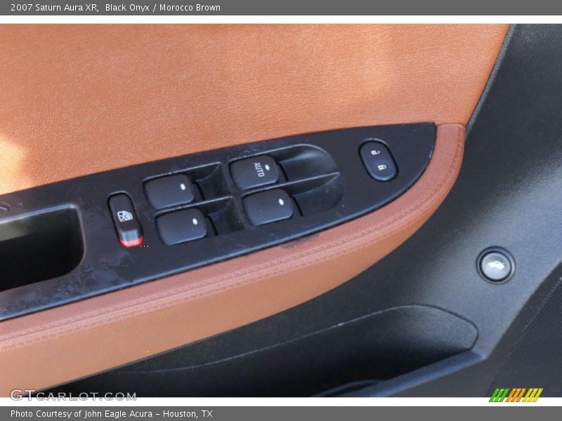 Black Onyx / Morocco Brown 2007 Saturn Aura XR