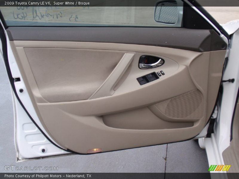 Super White / Bisque 2009 Toyota Camry LE V6