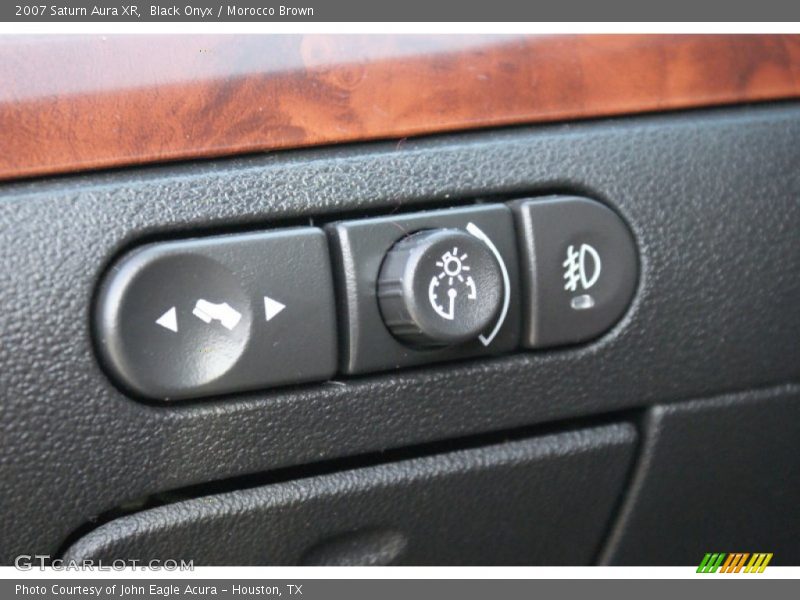 Black Onyx / Morocco Brown 2007 Saturn Aura XR