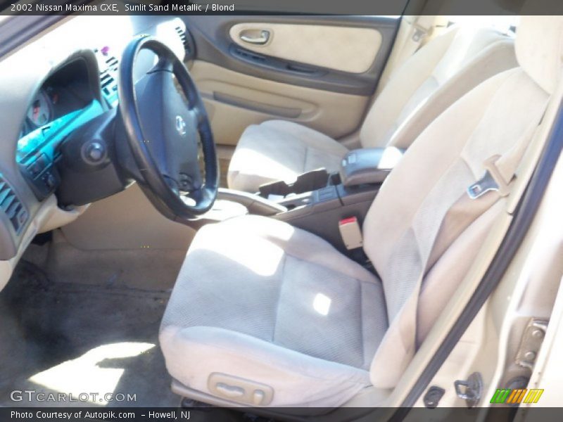 Sunlit Sand Metallic / Blond 2002 Nissan Maxima GXE