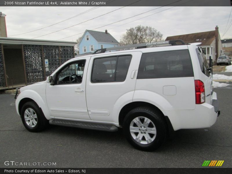 Avalanche White / Graphite 2006 Nissan Pathfinder LE 4x4