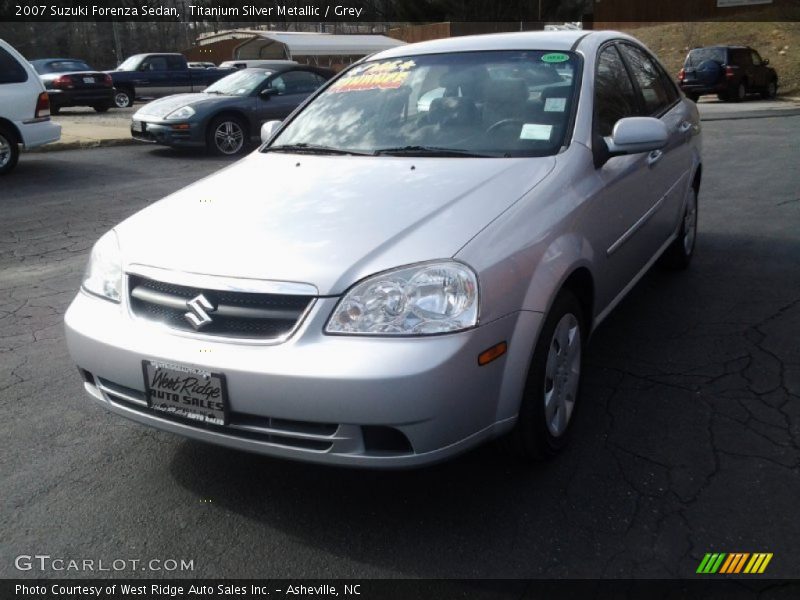 Titanium Silver Metallic / Grey 2007 Suzuki Forenza Sedan