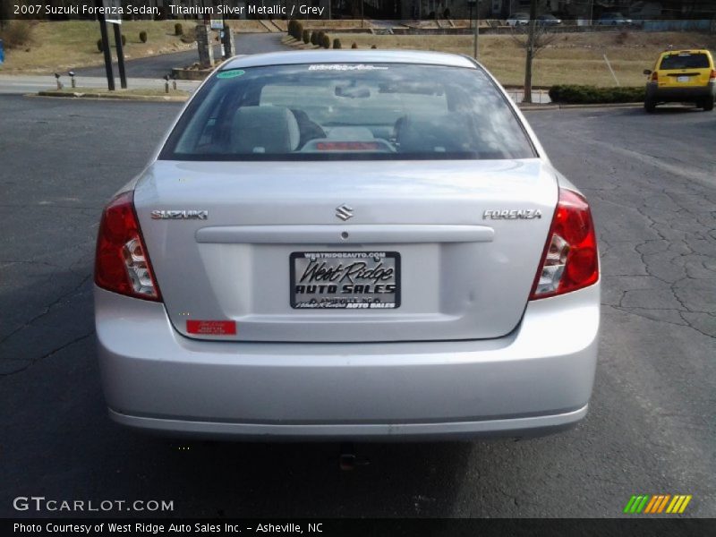 Titanium Silver Metallic / Grey 2007 Suzuki Forenza Sedan