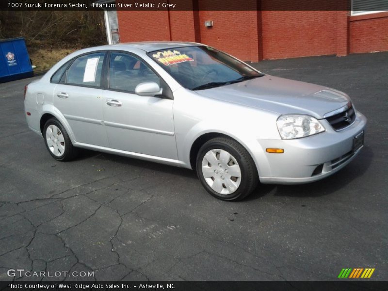 Front 3/4 View of 2007 Forenza Sedan