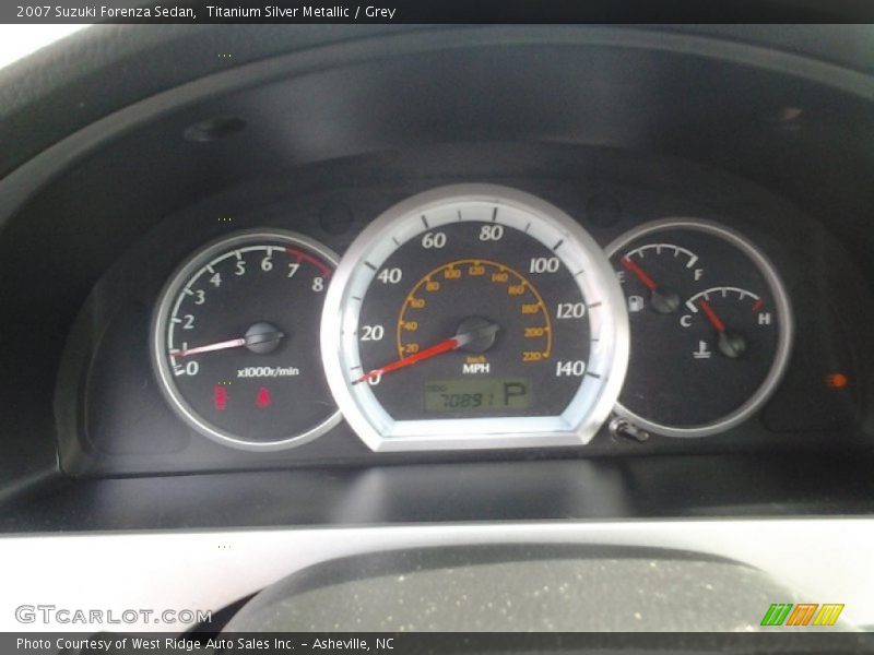 Titanium Silver Metallic / Grey 2007 Suzuki Forenza Sedan