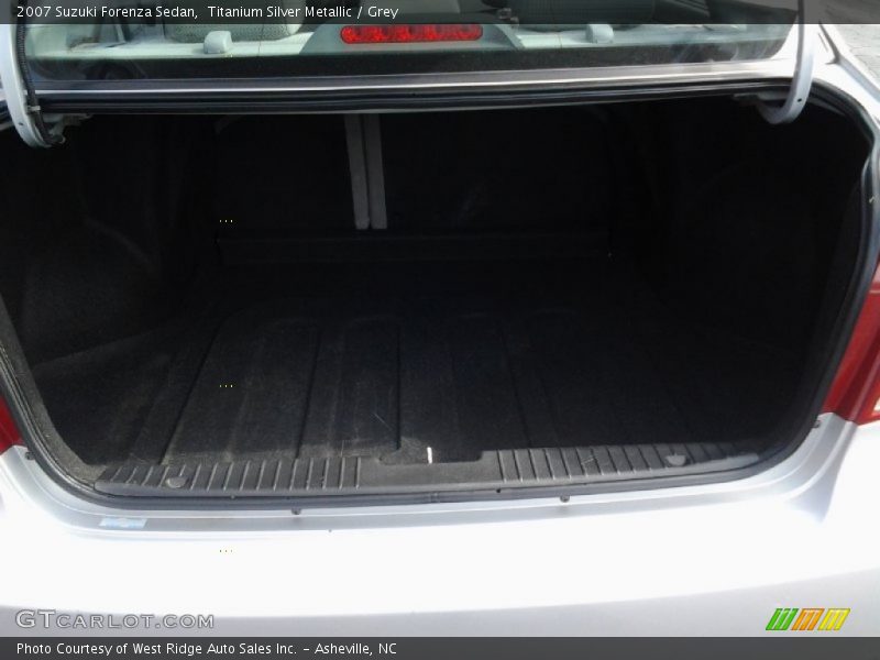 Titanium Silver Metallic / Grey 2007 Suzuki Forenza Sedan