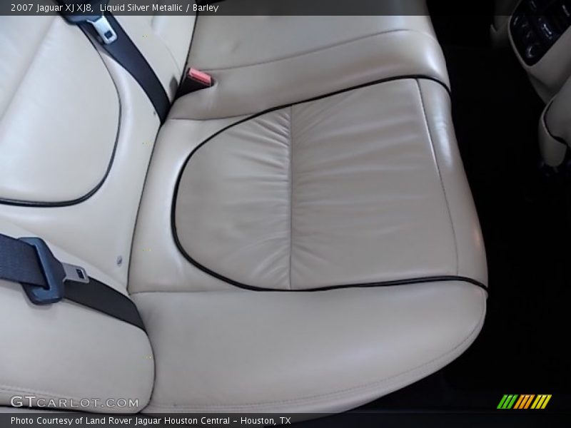 Rear Seat of 2007 XJ XJ8