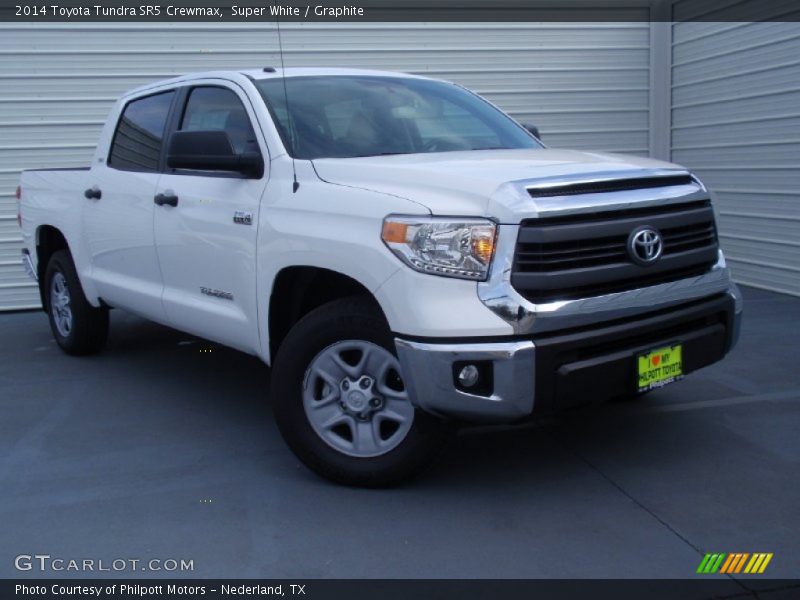 Super White / Graphite 2014 Toyota Tundra SR5 Crewmax