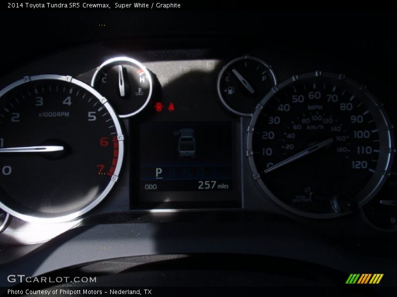 Super White / Graphite 2014 Toyota Tundra SR5 Crewmax