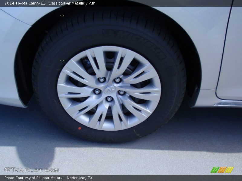 Classic Silver Metallic / Ash 2014 Toyota Camry LE