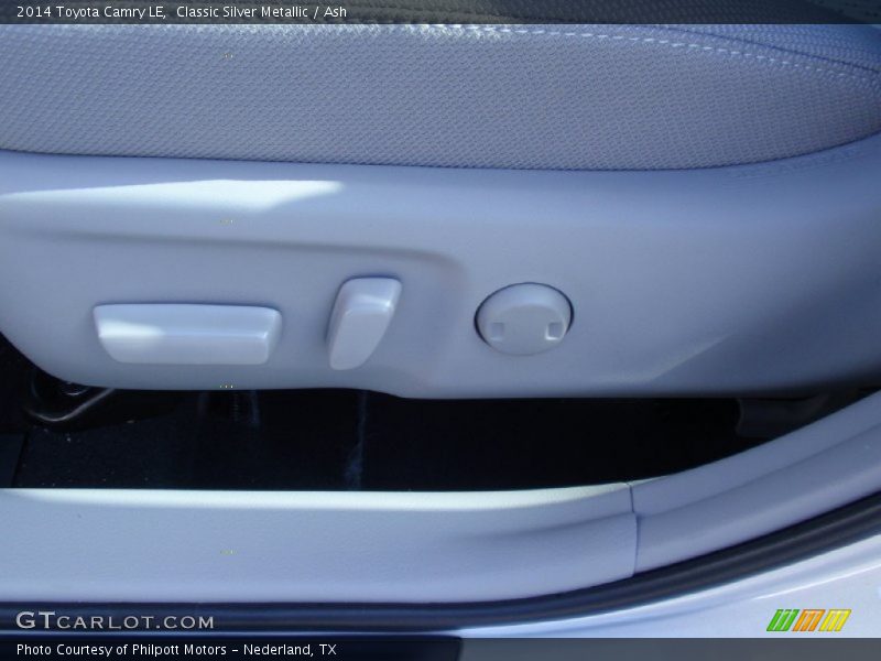 Classic Silver Metallic / Ash 2014 Toyota Camry LE