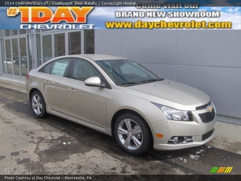 Champagne Silver Metallic / Cocoa/Light Neutral 2014 Chevrolet Cruze LT