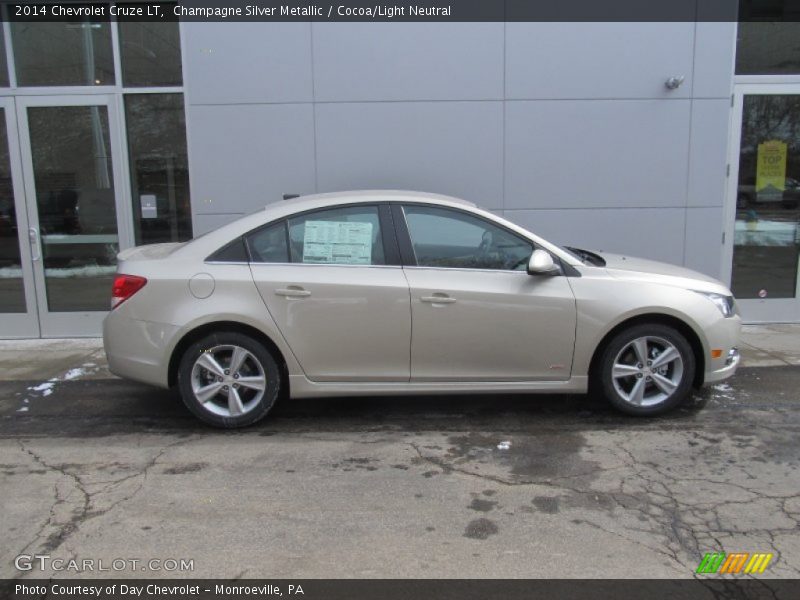 Champagne Silver Metallic / Cocoa/Light Neutral 2014 Chevrolet Cruze LT