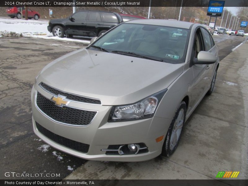 Champagne Silver Metallic / Cocoa/Light Neutral 2014 Chevrolet Cruze LT