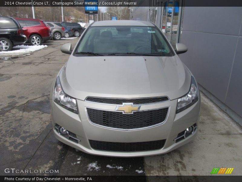Champagne Silver Metallic / Cocoa/Light Neutral 2014 Chevrolet Cruze LT