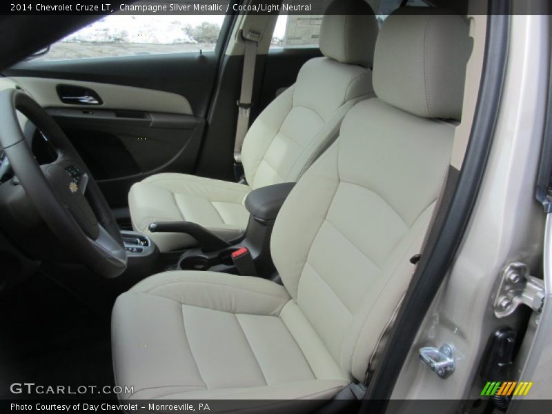 Champagne Silver Metallic / Cocoa/Light Neutral 2014 Chevrolet Cruze LT
