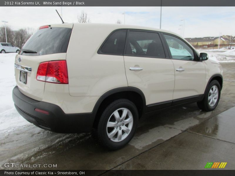 White Sand Beige / Black 2012 Kia Sorento LX