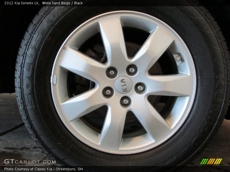 White Sand Beige / Black 2012 Kia Sorento LX