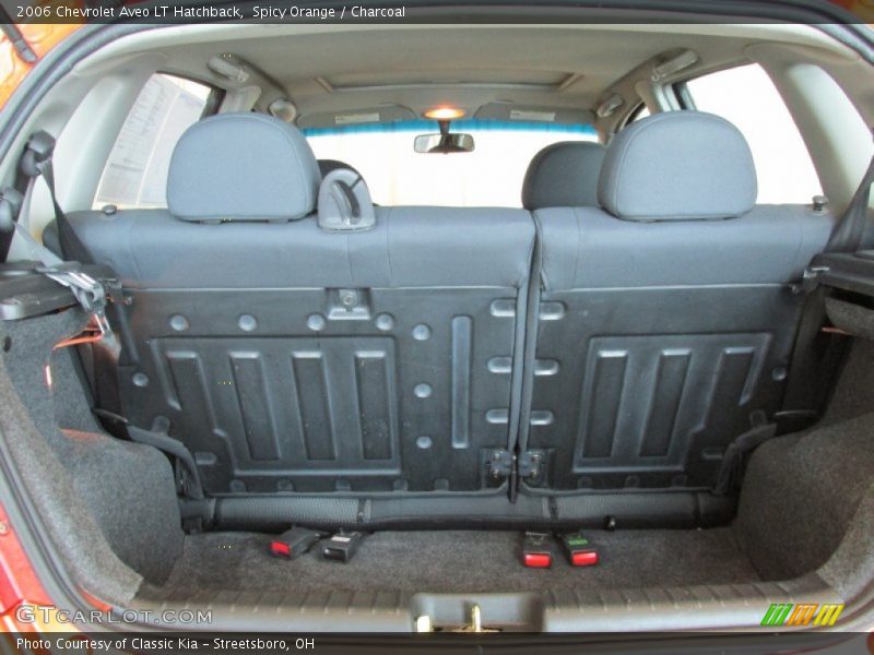  2006 Aveo LT Hatchback Trunk